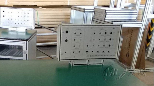 鈑金電器顯示屏鋁型材工作臺 鈑金電器顯示屏鋁型材工作臺