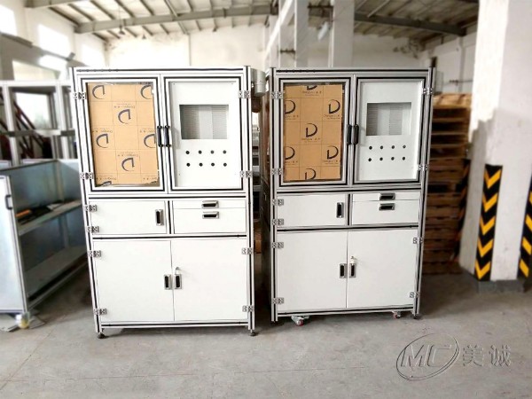 鋁型材工具柜是如何生產(chǎn)定制的？