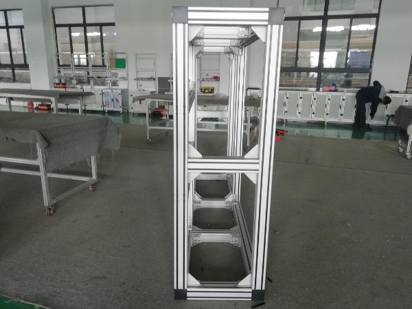 什么樣的鋁型材框架中需要用角件？